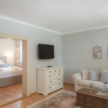 Biohotel Schlossgut Ξενοδοχείο Oberambach
