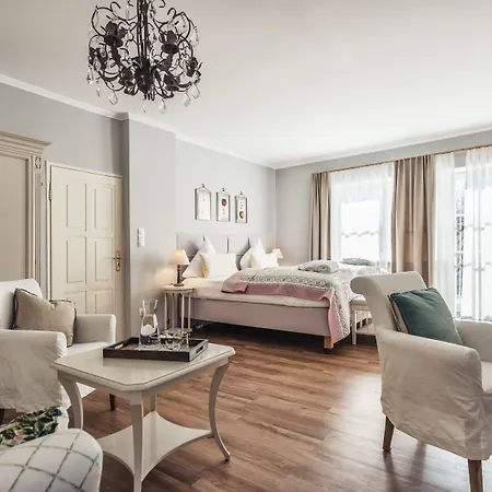 Biohotel Schlossgut Hotel Oberambach