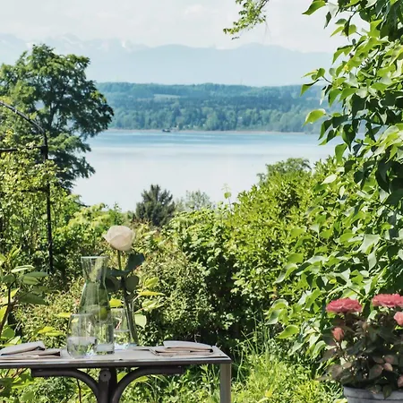 Biohotel Schlossgut Hotel Oberambach