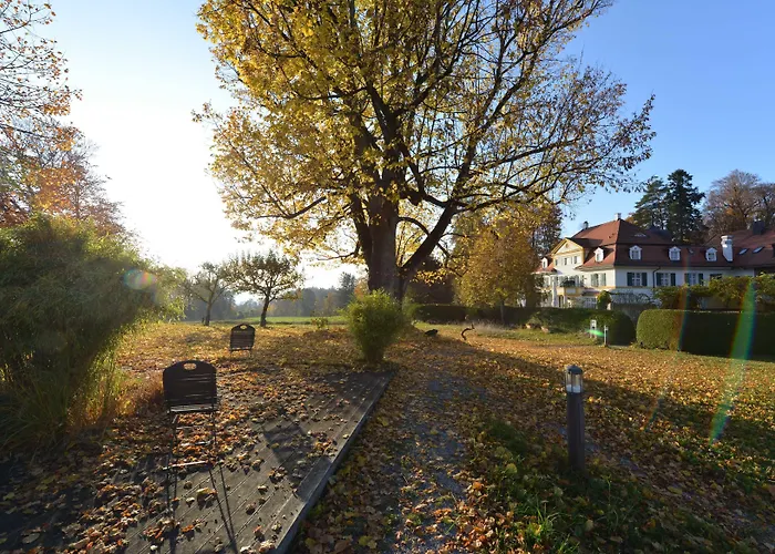 Biohotel Schlossgut 4* Oberambach