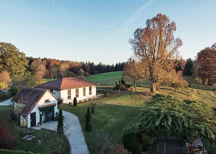 Biohotel Schlossgut Oberambach