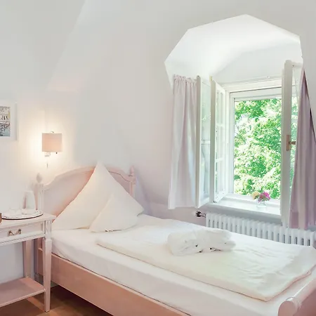 Biohotel Schlossgut Oberambach