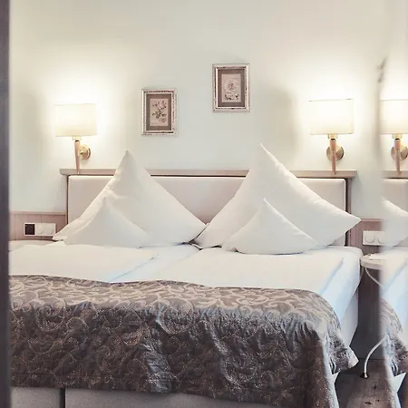 Biohotel Schlossgut Oberambach 4* Münsing