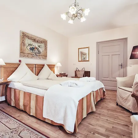 Hotel Biohotel Schlossgut Oberambach