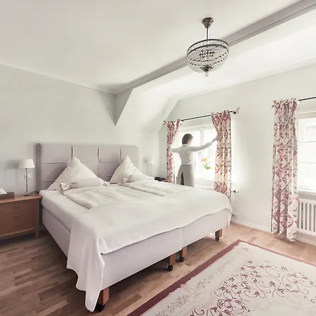 Biohotel Schlossgut Oberambach Münsing