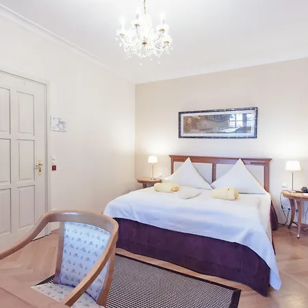 Biohotel Schlossgut Oberambach 4*