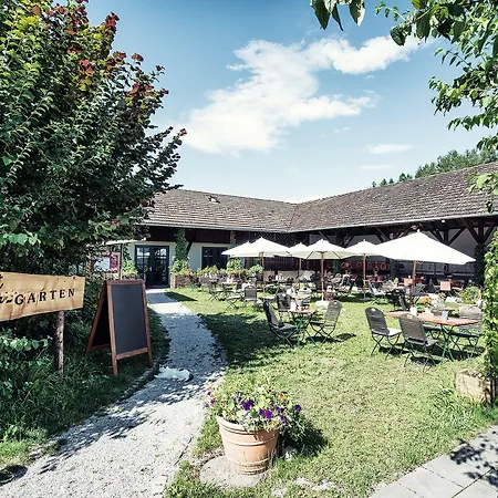 Hotel Biohotel Schlossgut 4*