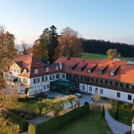 Biohotel Schlossgut Hotel 4*