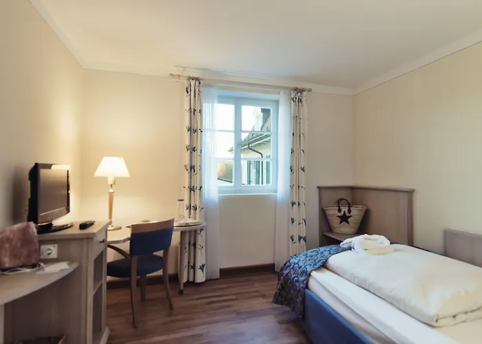 מלון Biohotel Schlossgut 4*