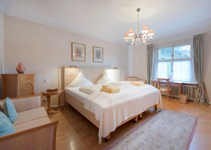 Biohotel Schlossgut מלון Oberambach