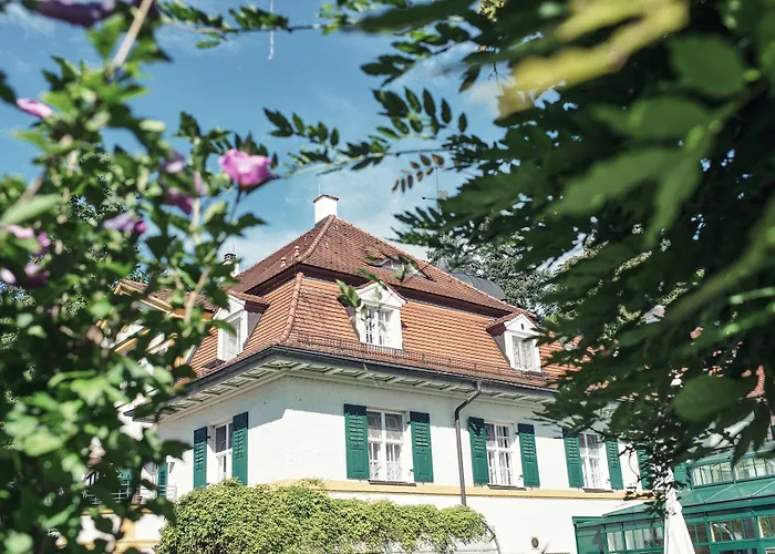 فندق Biohotel Schlossgut أُبيرنباخ